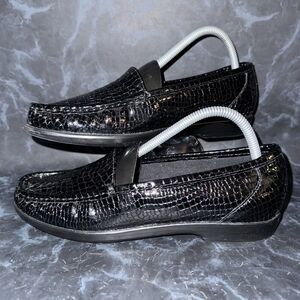SAS Shoes Simplify Black Croc Slip On Comfort Shoe Loafer Size 9.5M